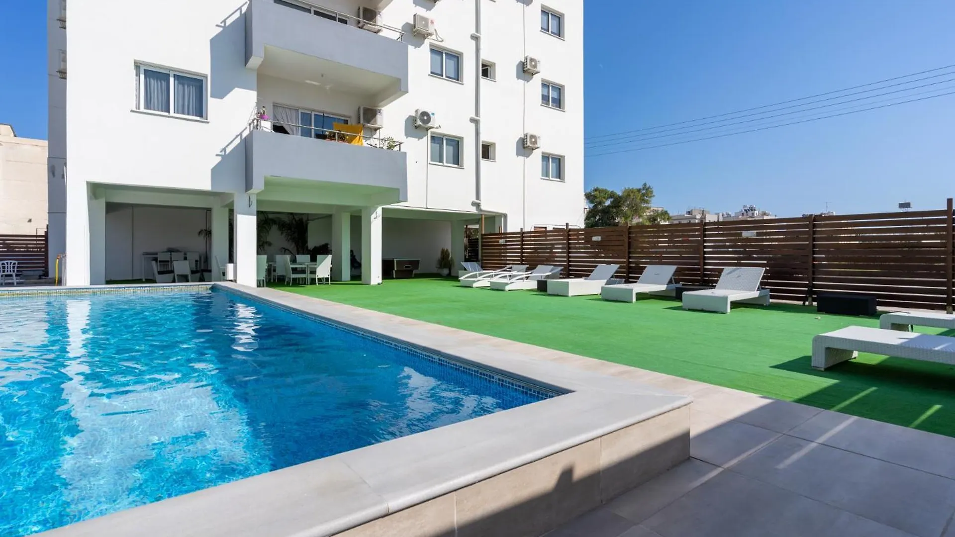 Snobby 2-Bedroom Apartment Larnaca 0*,  Kypr