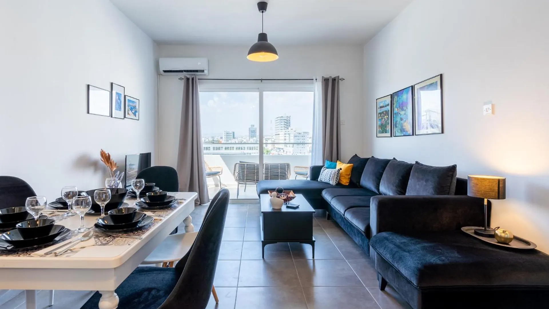 Snobby 2-Bedroom Apartment Larnaca